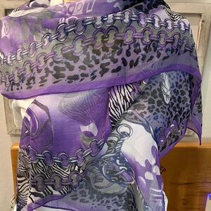 Elegant Purple and Gray Patterned Scarf